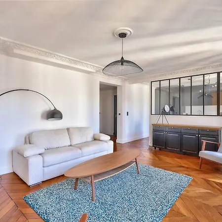 Stylish Flat In The Center Of