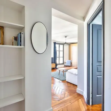 Stylish Flat In The Center Of